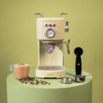 Cecotec – Cafetera espresso compacta 1100 W – 20 bares de presión – Espumador orientable – Sistema Thermoblock para calentamiento rápido – Image 4