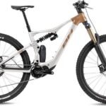 BH Ilynx+ SL Enduro Carbon 9.6 EP801 29 XT 2025 Mtb Electric Bike